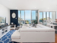 Book Fingal Bay Accommodation Vacations Surfers Gold Coast Surfers Gold Coast