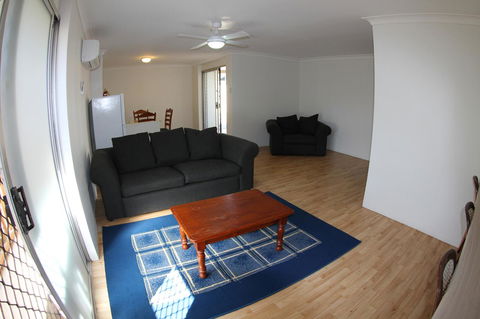 Sleepy Hill Motor Inn - Surfers Gold Coast 41