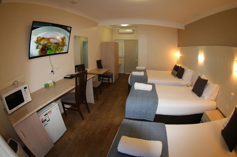 Sleepy Hill Motor Inn - Surfers Gold Coast 33