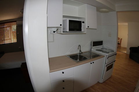 Sleepy Hill Motor Inn - Surfers Gold Coast 44