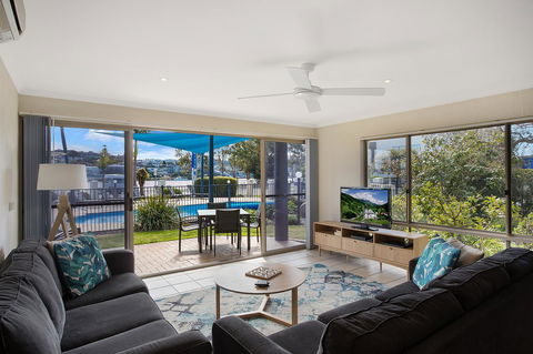Sails Luxury Apartments Merimbula - Surfers Gold Coast 4
