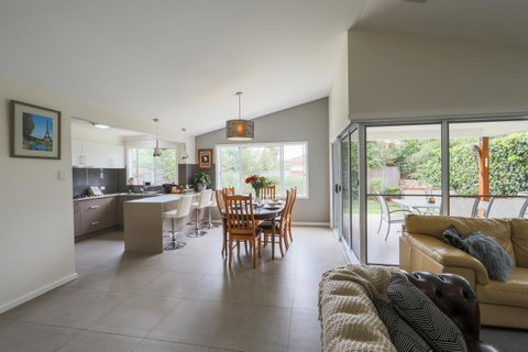 Armidale Cottage - House 2 - Surfers Gold Coast 16