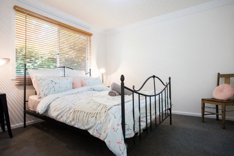 Armidale Cottage - House 2 - Surfers Gold Coast 23