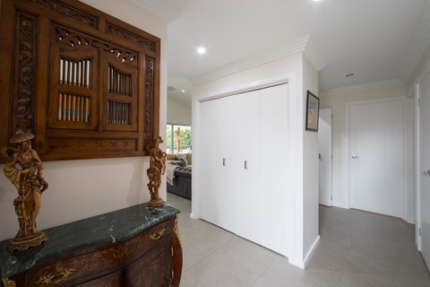Armidale Cottage - House 2 - Surfers Gold Coast 10