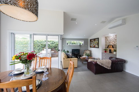 Armidale Cottage - House 2 - Surfers Gold Coast 20