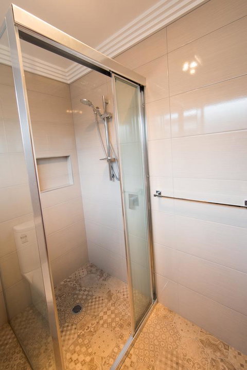 Armidale Cottage - House 2 - Surfers Gold Coast 34