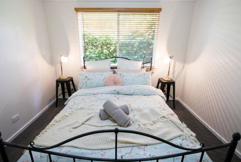 Armidale Cottage - House 2 - Surfers Gold Coast 25