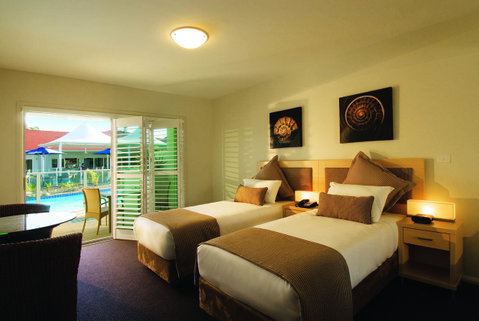 Oaks Port Stephens Pacific Blue Resort - Surfers Gold Coast 6