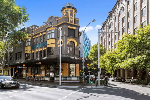 Hotel Harry, Ascend Hotel Collection - Surfers Gold Coast 7