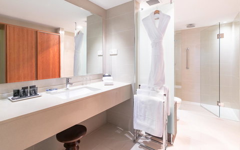 The Grace Hotel - Surfers Gold Coast 9