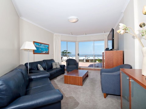 Messines Street, Breakwater Apartment, 104 - Surfers Gold Coast 1