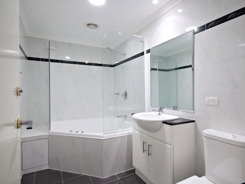 Messines Street, Breakwater Apartment, 104 - Surfers Gold Coast 9