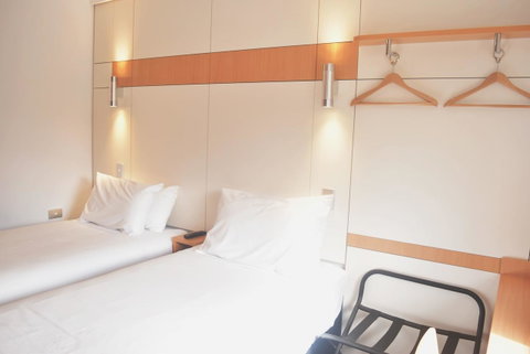 Ibis Budget - Gosford - Surfers Gold Coast 9