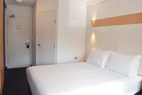 Ibis Budget - Gosford - Surfers Gold Coast 7