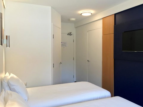 Ibis Budget - Gosford - Surfers Gold Coast 21