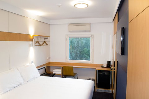 Ibis Budget - Gosford - Surfers Gold Coast 1