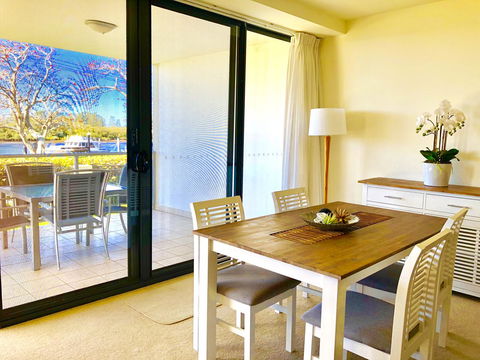 Boathouse Resort (Water Front) - Surfers Gold Coast 2