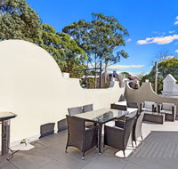 Glebe Self-Contained Modern One-Bedroom Apartments - Surfers Gold Coast