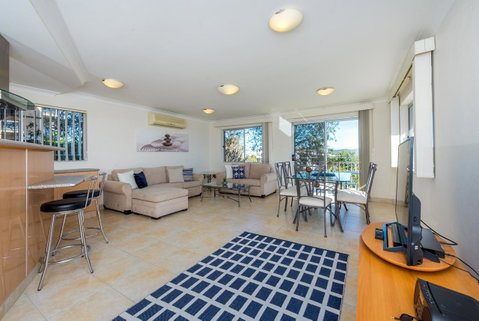 Ronald Avenue 1/65 - Shoal Bay - Surfers Gold Coast 1
