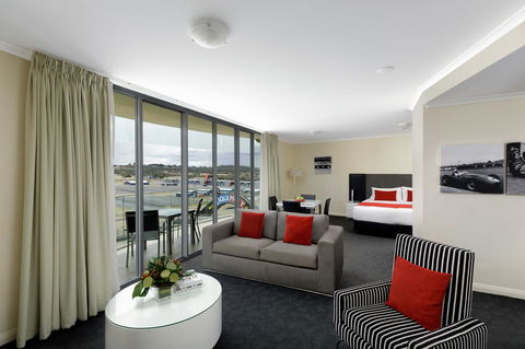 Rydges Mount Panorama Bathurst - Surfers Gold Coast 21