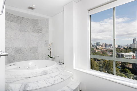 Rydges Parramatta - Surfers Gold Coast 8