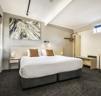Nightcap at Colyton Hotel - Surfers Gold Coast