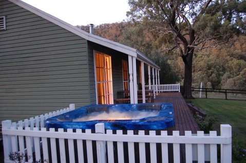 Cadair Cottages - Surfers Gold Coast 3