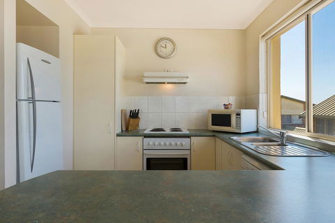 Baywatch Apartments Merimbula - Surfers Gold Coast 18