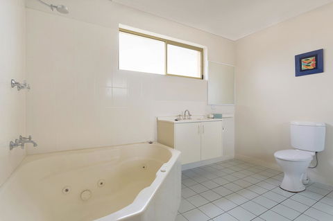 Baywatch Apartments Merimbula - Surfers Gold Coast 15