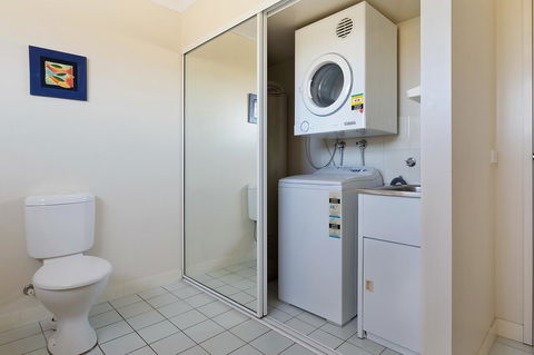 Baywatch Apartments Merimbula - Surfers Gold Coast 17