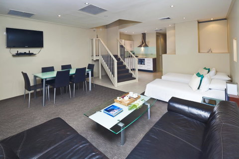 Best Western Plus Hotel Stellar - Surfers Gold Coast 3