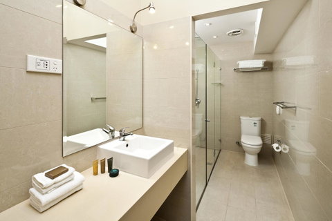 Best Western Plus Hotel Stellar - Surfers Gold Coast 2