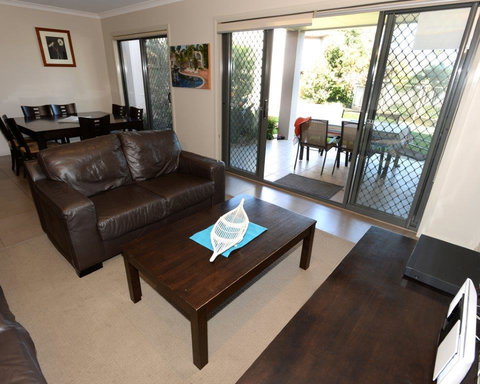 Yarrawonga Waterfront Apartments - Surfers Gold Coast 13