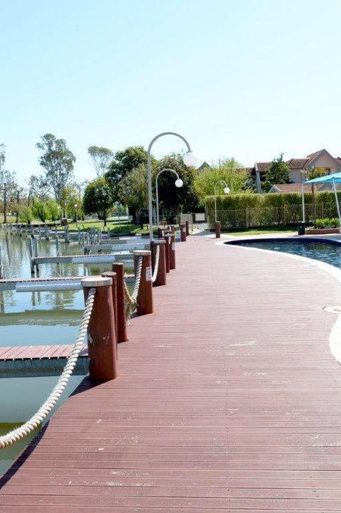 Yarrawonga Waterfront Apartments - Surfers Gold Coast 2