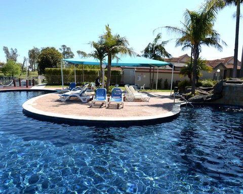 Yarrawonga Waterfront Apartments - Surfers Gold Coast 0