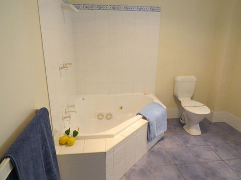 BlueWater Apartments - Surfers Gold Coast 23