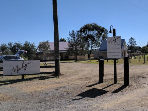 Madigan Wine Country Cottages - Surfers Gold Coast 3