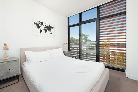 Newtown's Best Designer Apartment - Surfers Gold Coast 2