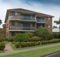 9 Braemar- skip hop and jump from everything - Surfers Gold Coast