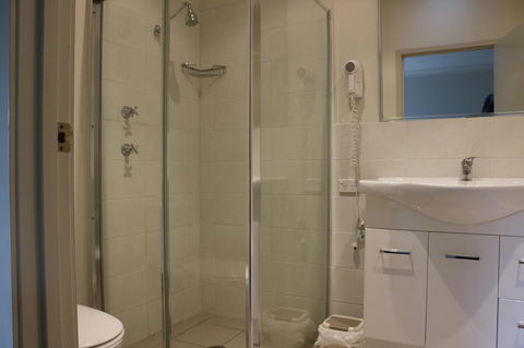 Beaches Apartments Merimbula - Surfers Gold Coast 18