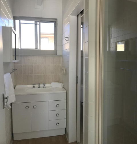 Kon Tiki Apartments - Surfers Gold Coast 8