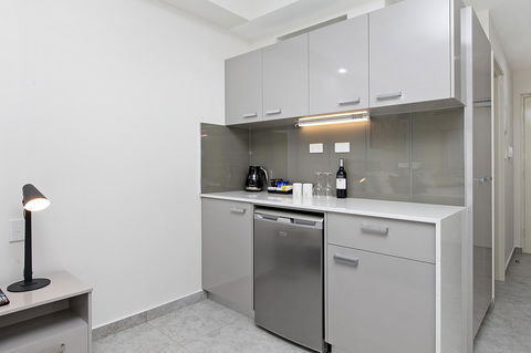 Argus Hotel Darwin - Surfers Gold Coast 6
