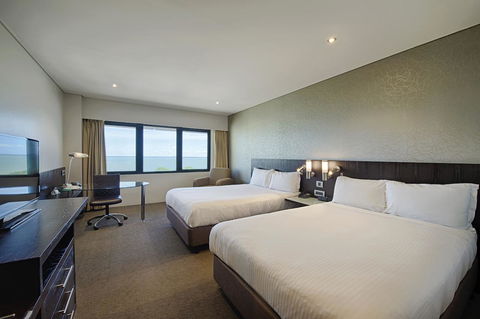Hilton Darwin - Surfers Gold Coast 14
