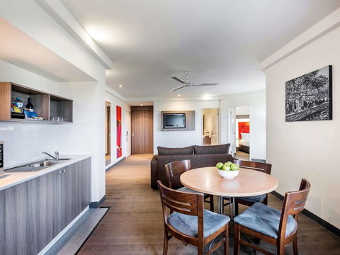 Novotel Darwin CBD - Surfers Gold Coast 30