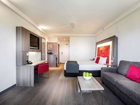 Novotel Darwin CBD - Surfers Gold Coast 33