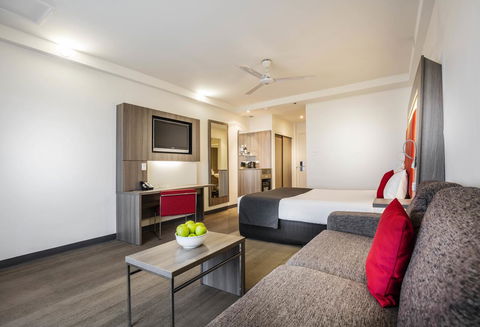 Novotel Darwin CBD - Surfers Gold Coast 22