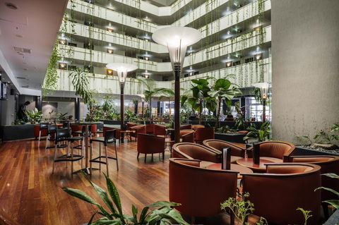 Novotel Darwin CBD - Surfers Gold Coast 16