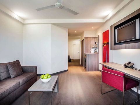 Novotel Darwin CBD - Surfers Gold Coast 29