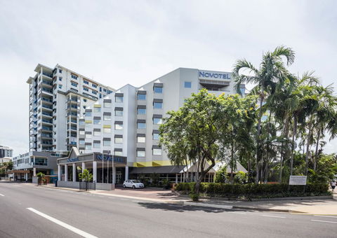 Novotel Darwin CBD - Surfers Gold Coast 13