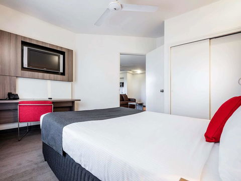 Novotel Darwin CBD - Surfers Gold Coast 31